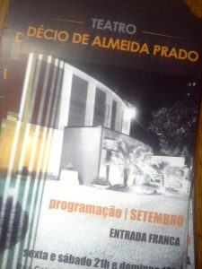 Panfleto de divulgação da programação de setembro no Teatro Décio de Almeida Prado l Frente